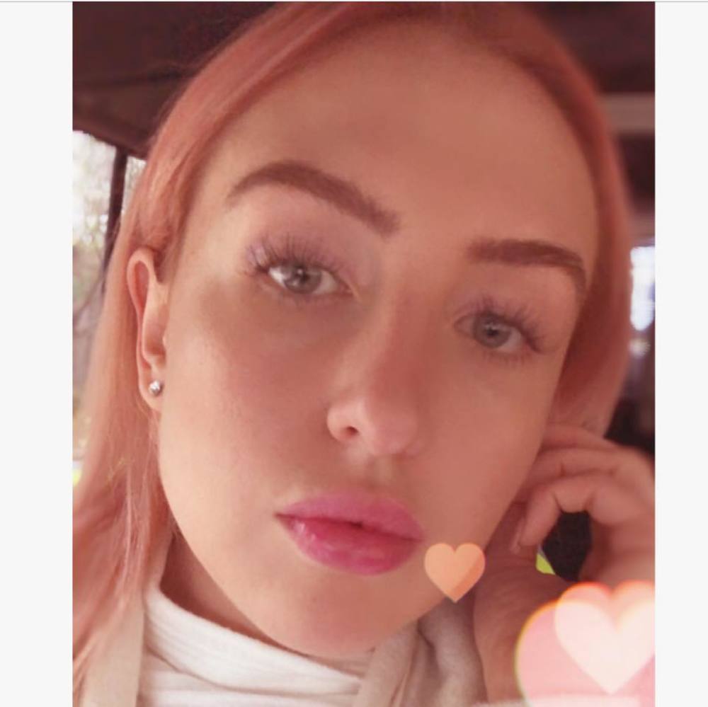 Meet your Posher, Carly